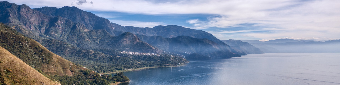 Lake Atitlán in Guatemala (Photo: Lukas Jancicka, Pixabay)