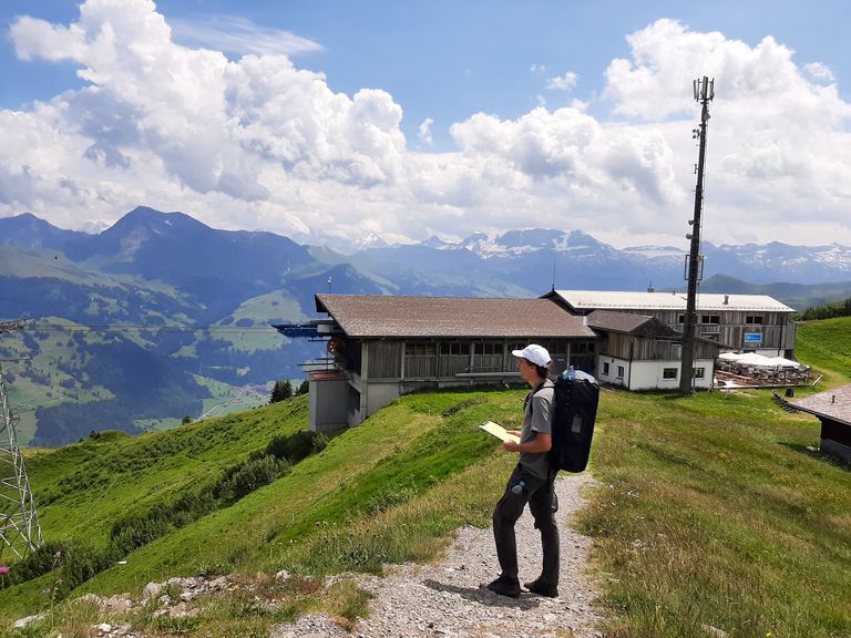 The Swiss 5G Backpacker