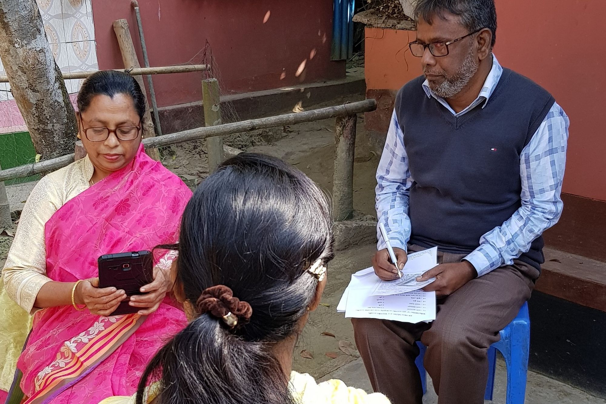 Photo courtesy of Moyeen Uddin and Shah Ali Akbar Ashrafi – Country coordinators Bloomberg Philanthropies Data for Health Initiative / Vital Strategies