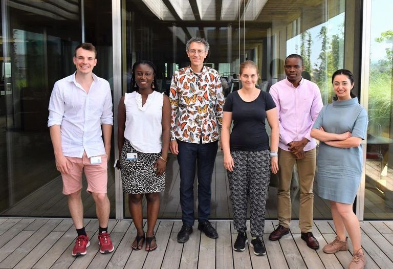 How can we prevent the next pandemic? Swiss TPH students meet with Bill Gates